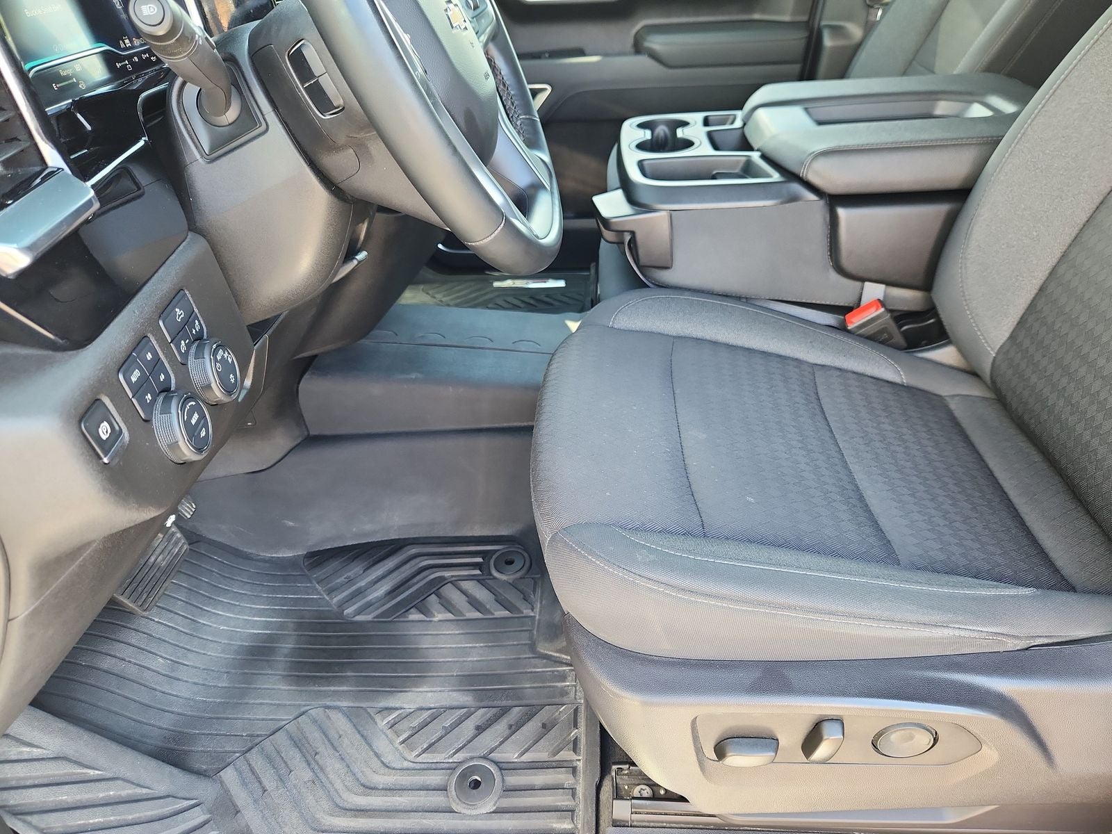 2024 Chevrolet Silverado 1500 LT LT1