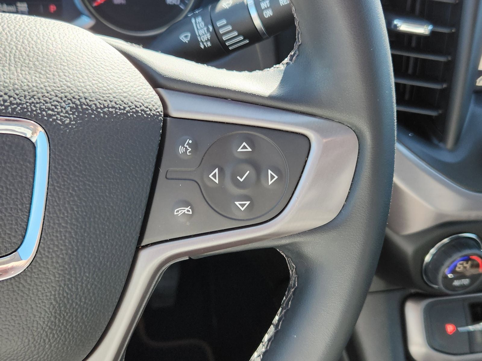 2023 GMC Acadia AT4 AWD
