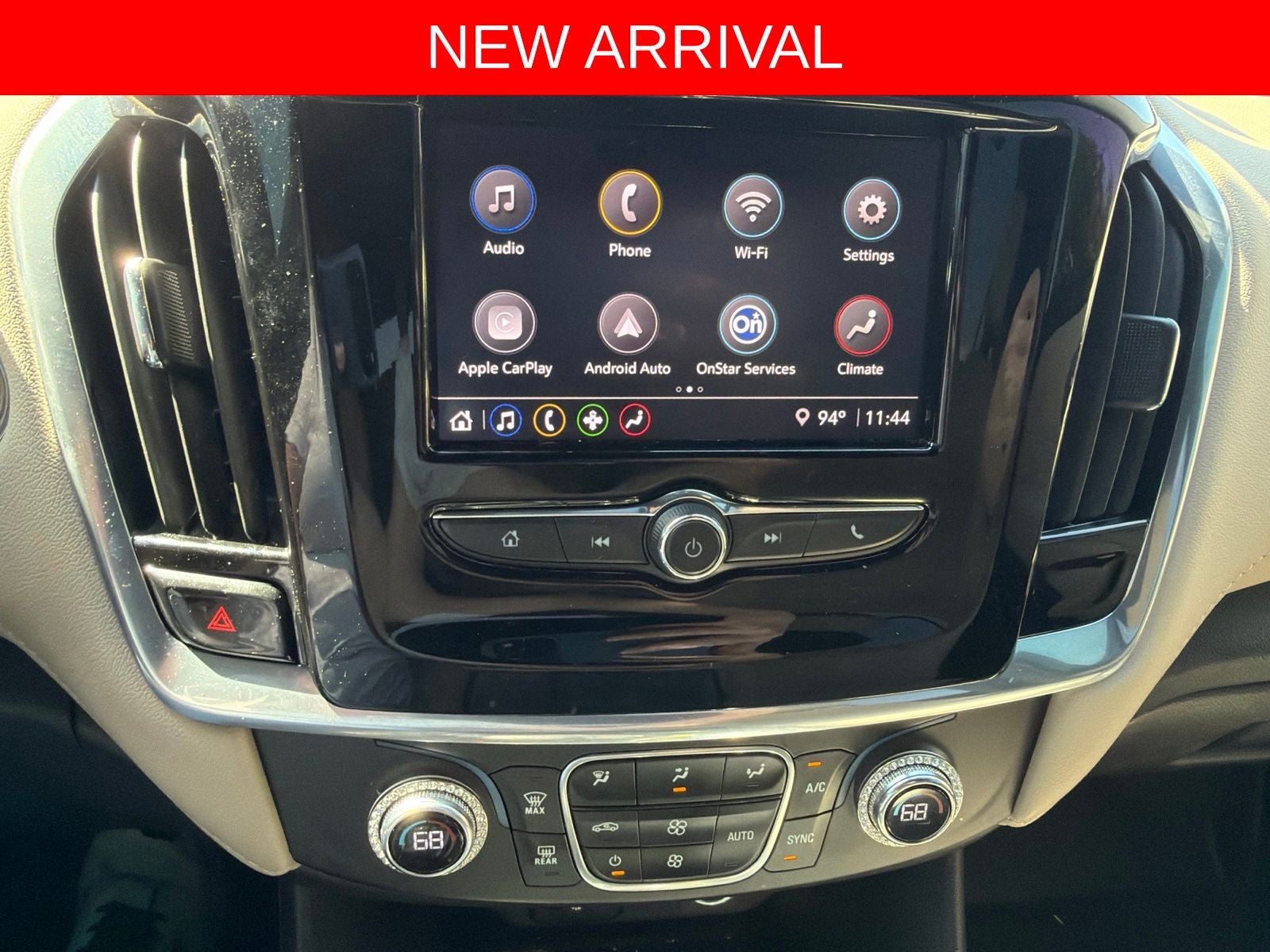 2022 Chevrolet Traverse LS w/1FL