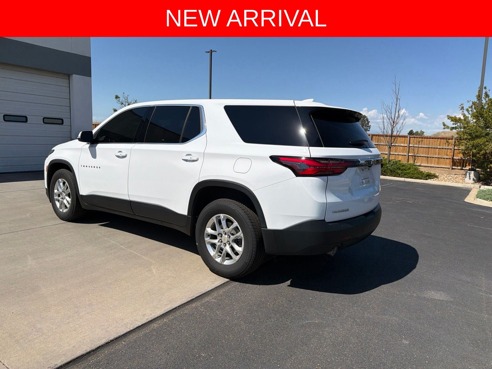 2022 Chevrolet Traverse LS w/1FL