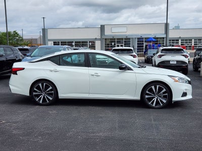 2022 Nissan Altima 2.5 SR