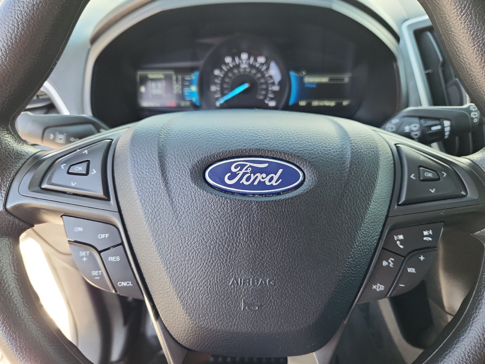 2022 Ford Edge SE AWD