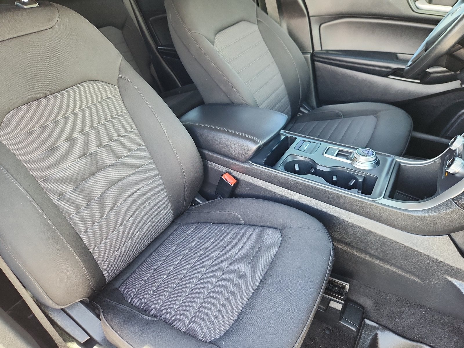 2022 Ford Edge SE AWD