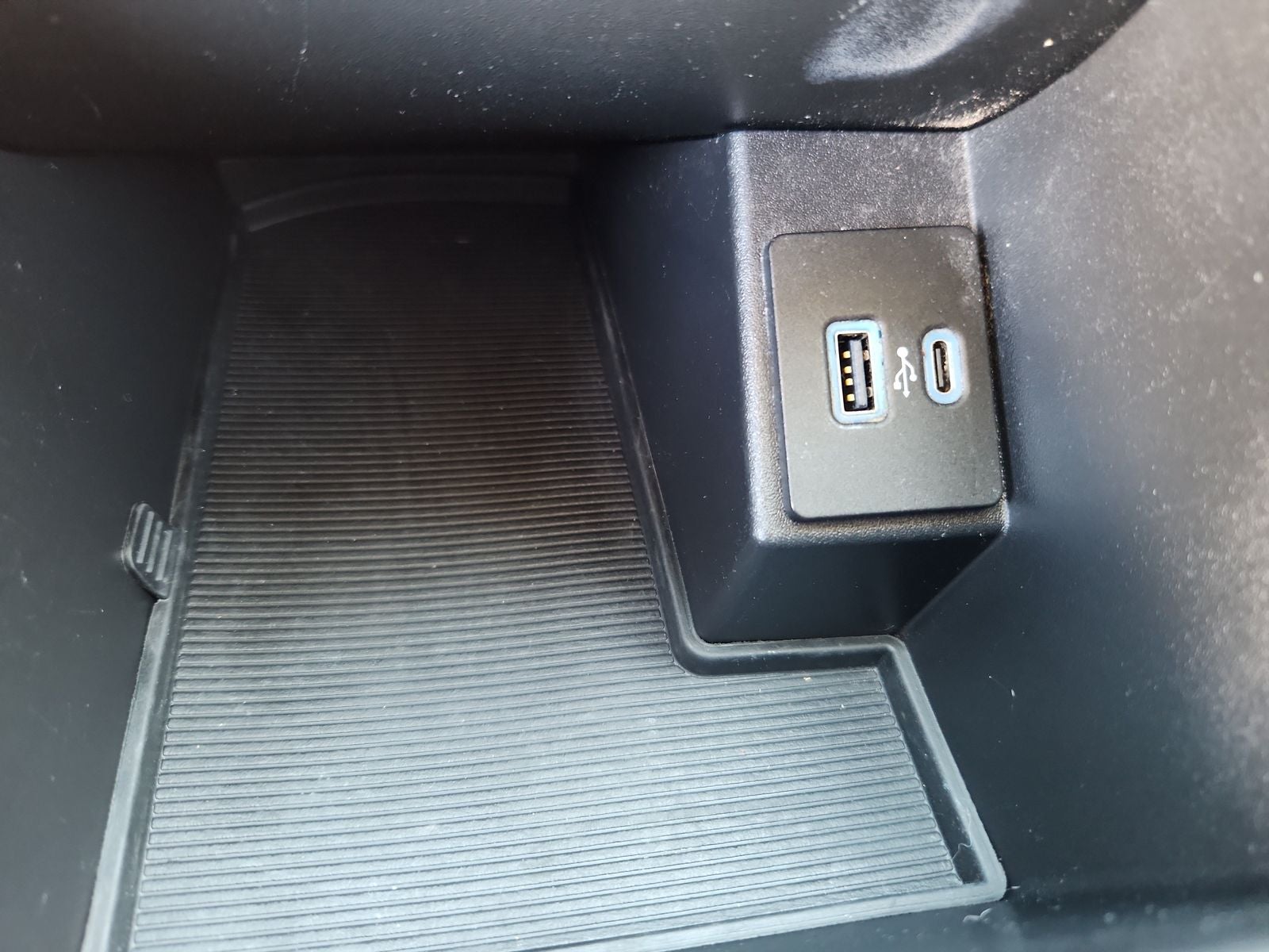 2022 Ford Edge SE AWD
