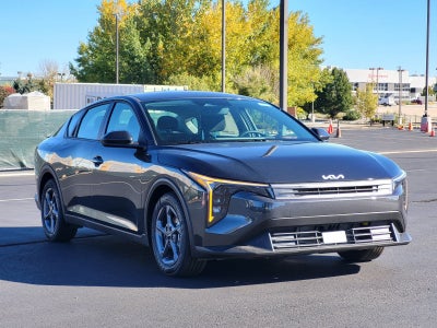 2026 Kia K4 LXS