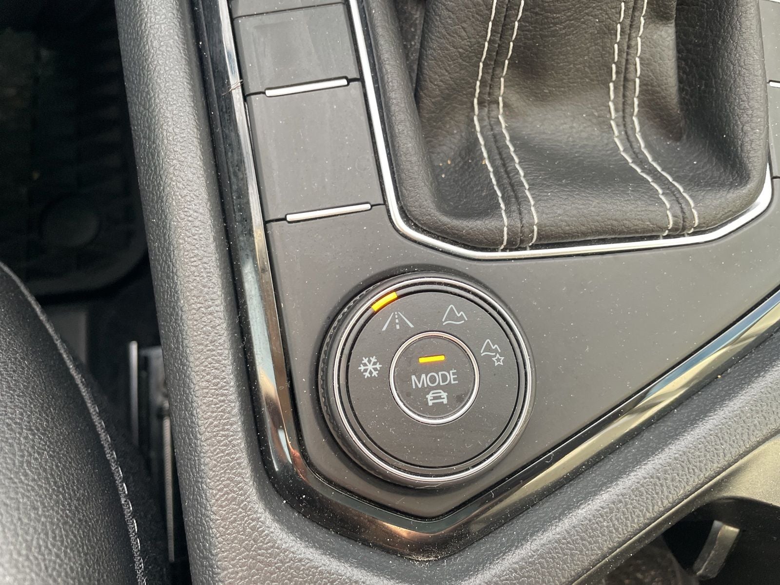 2024 Volkswagen Taos 1.5T SEL AWD