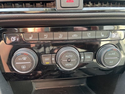 2024 Volkswagen Taos 1.5T SEL AWD