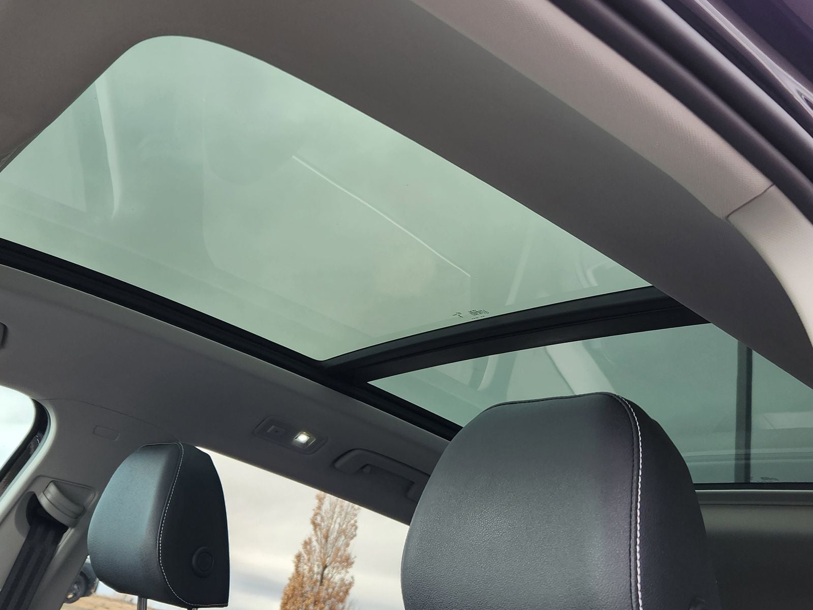 2024 Volkswagen Taos 1.5T SEL AWD