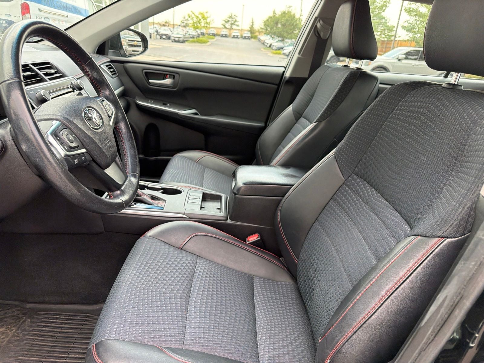 2015 Toyota Camry Hybrid SE