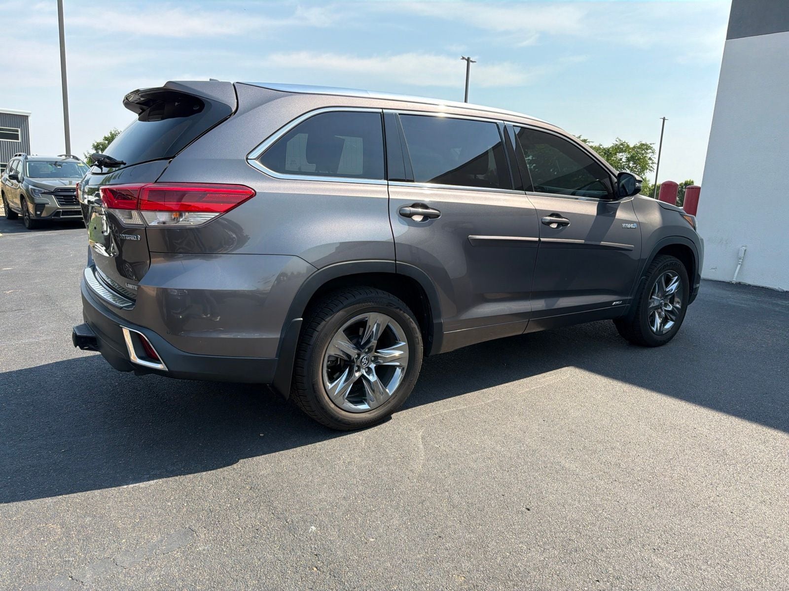 2019 Toyota Highlander Hybrid Limited Platinum AWD