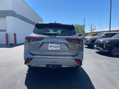 2025 Toyota Highlander Hybrid Platinum AWD