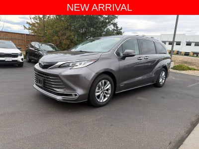 2021 Toyota Sienna FWD 7 Passenger