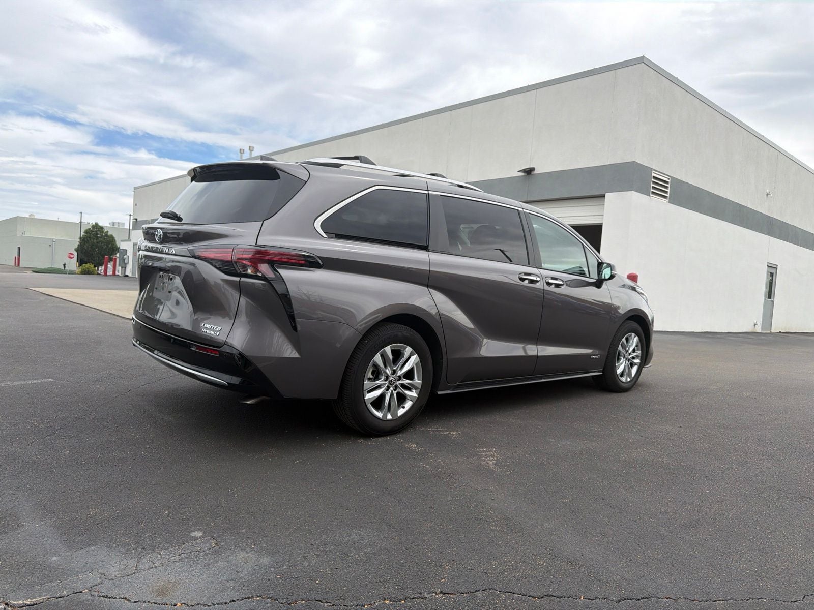 2021 Toyota Sienna FWD 7 Passenger