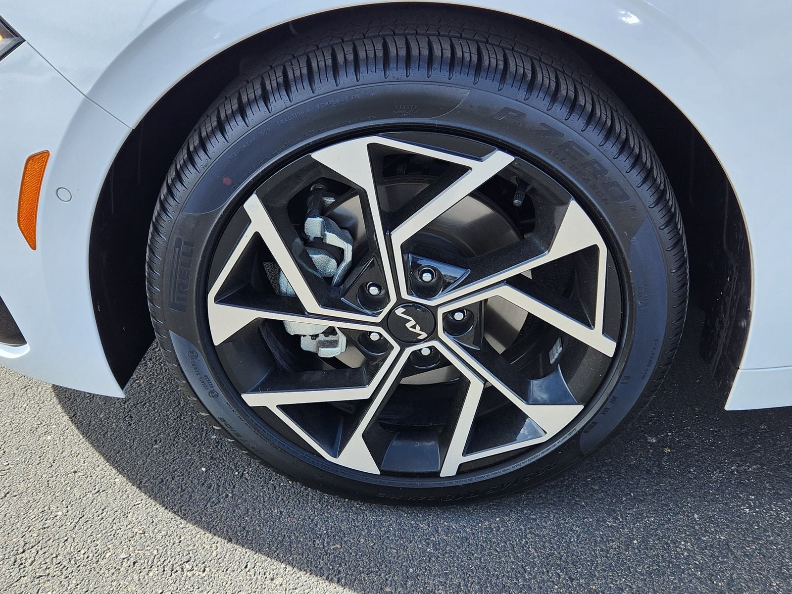 2025 Kia K5 EX