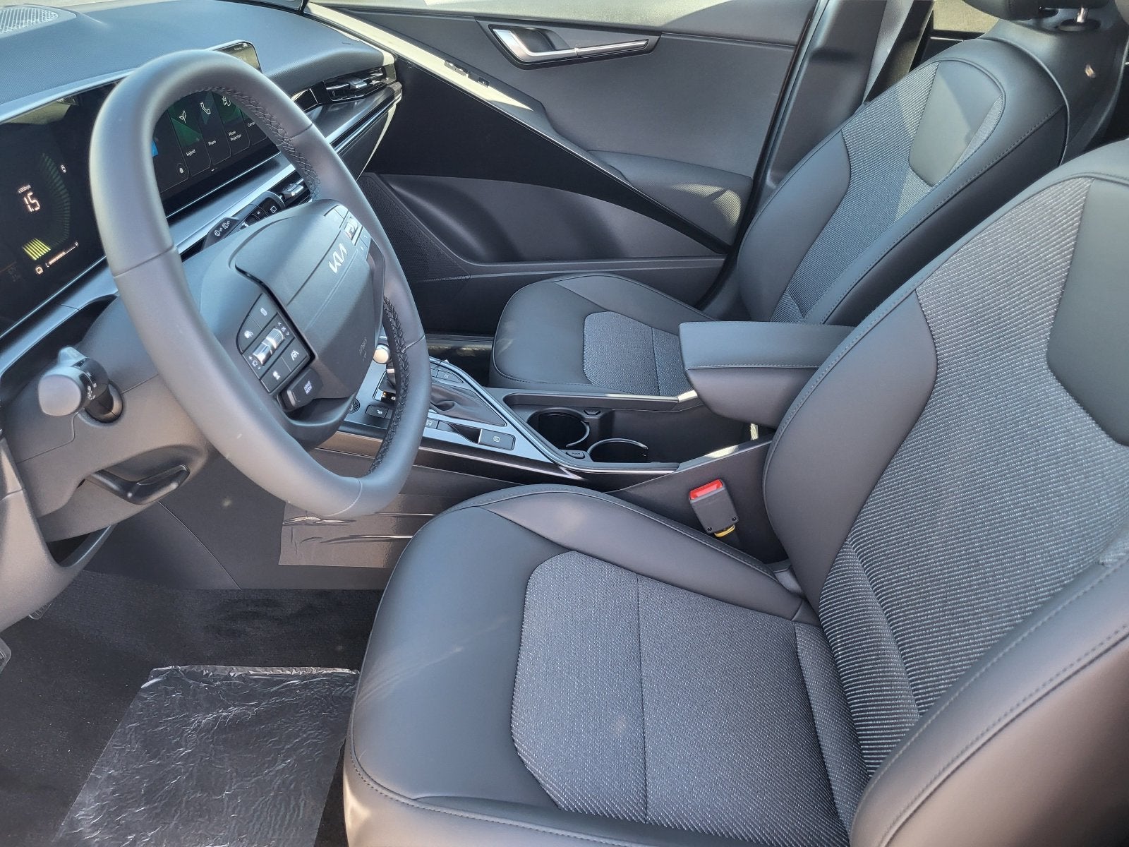 2027 Kia Niro LX