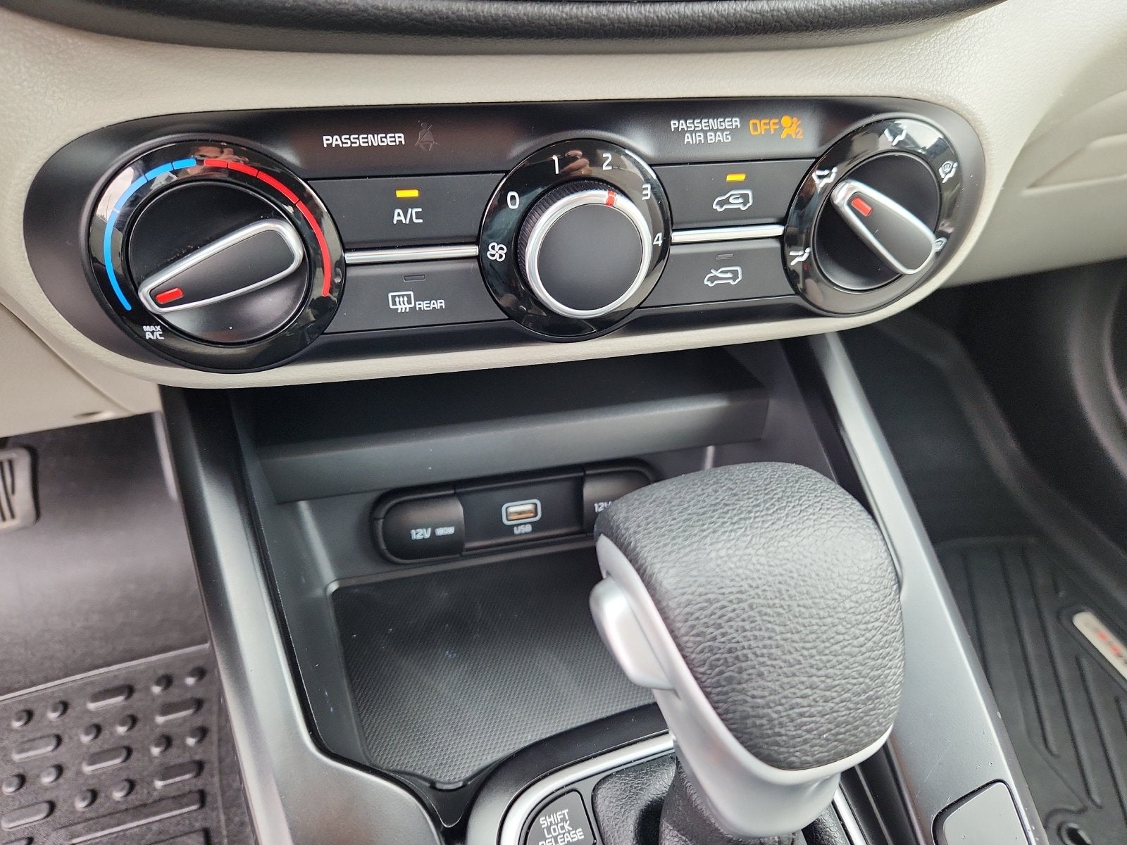 2022 Kia Soul LX FWD