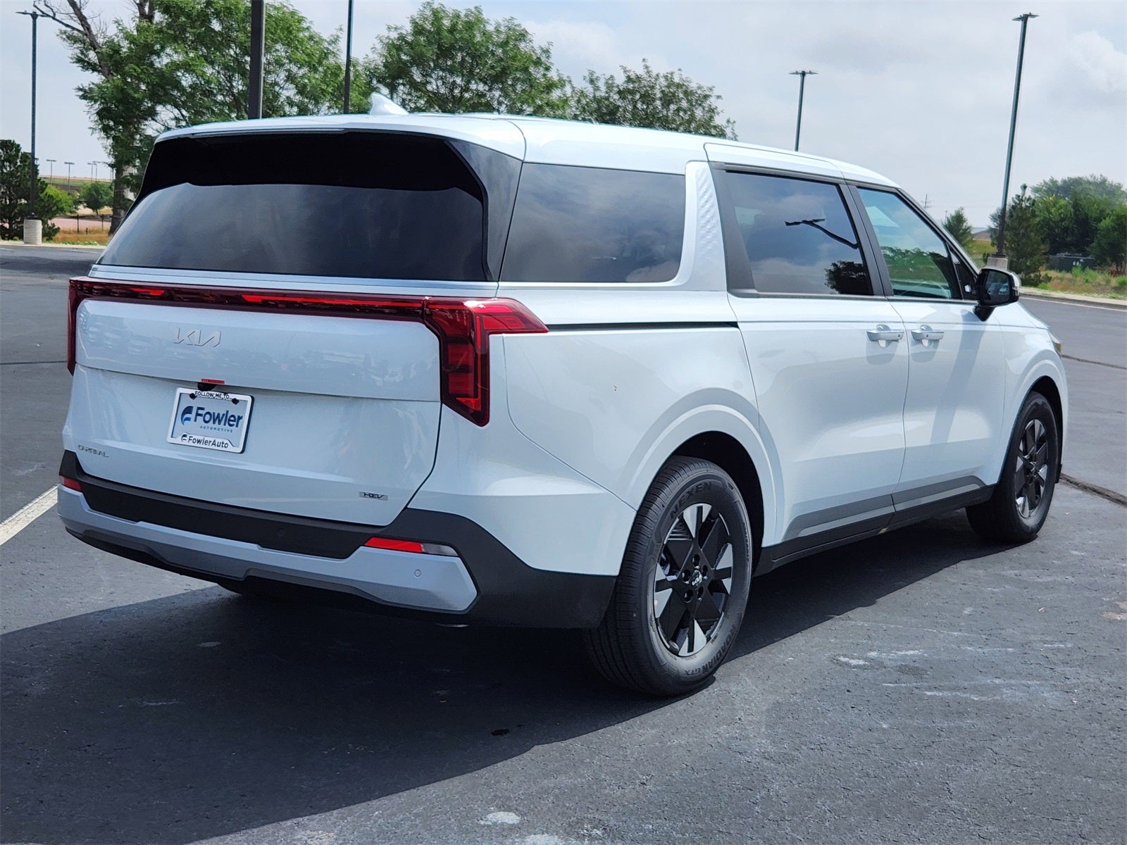 2026 Kia Carnival Hybrid LXS