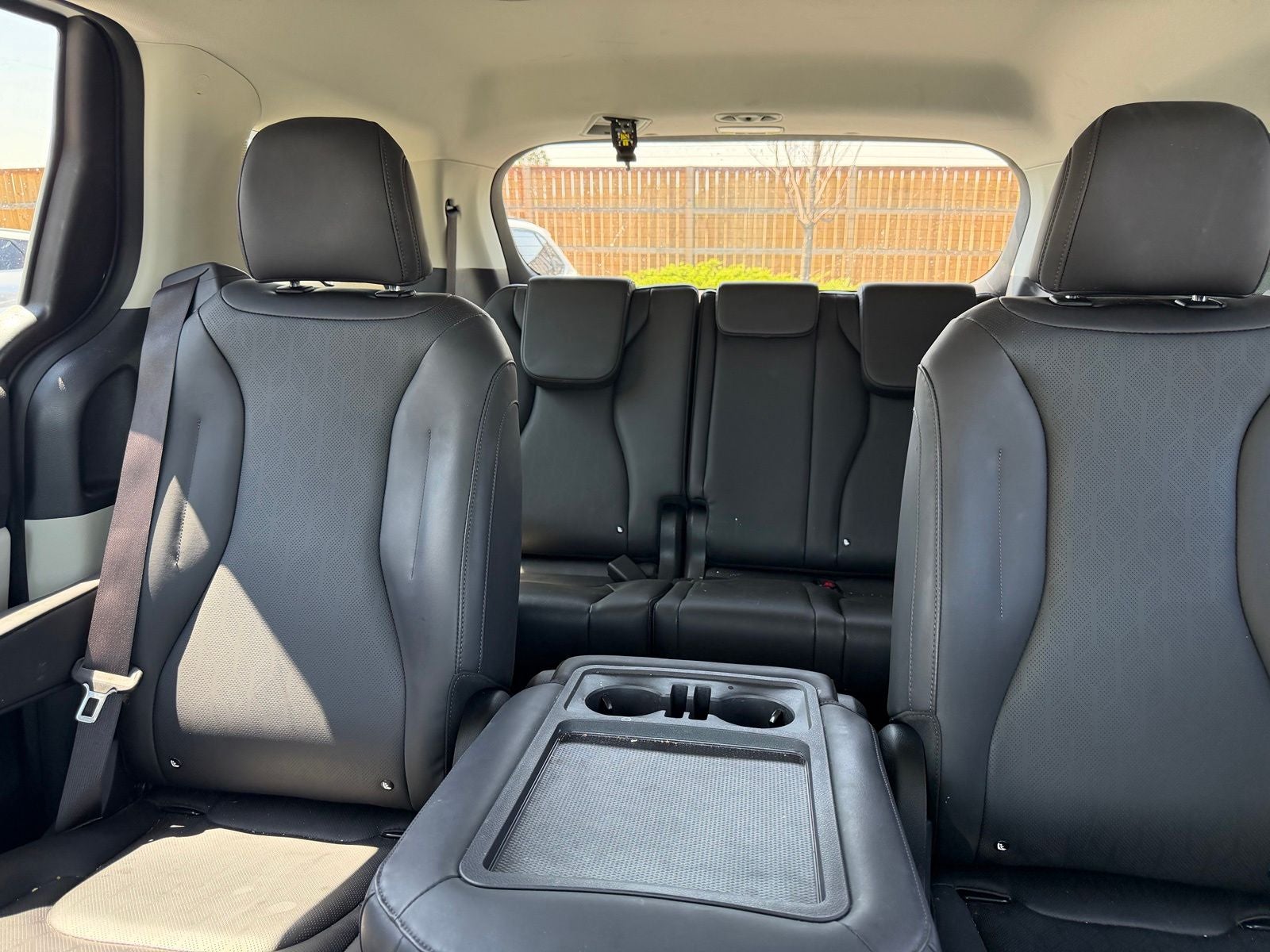 2023 Kia Carnival EX