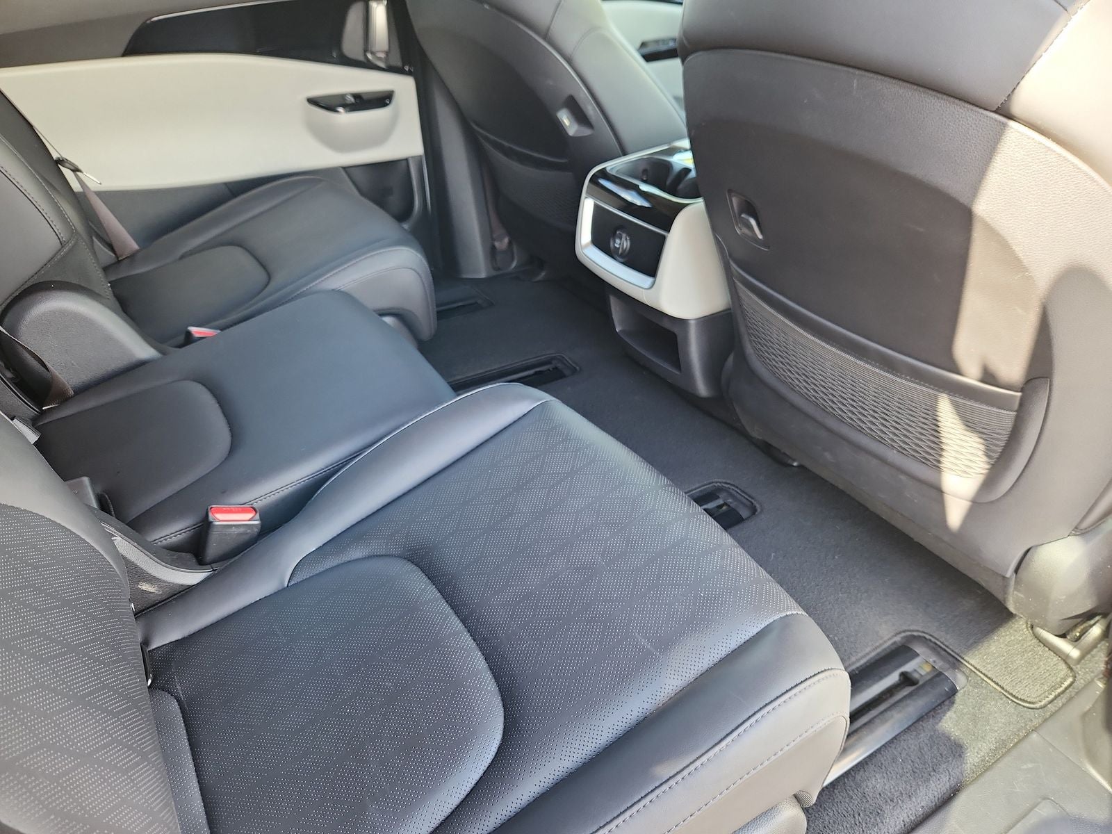 2023 Kia Carnival EX