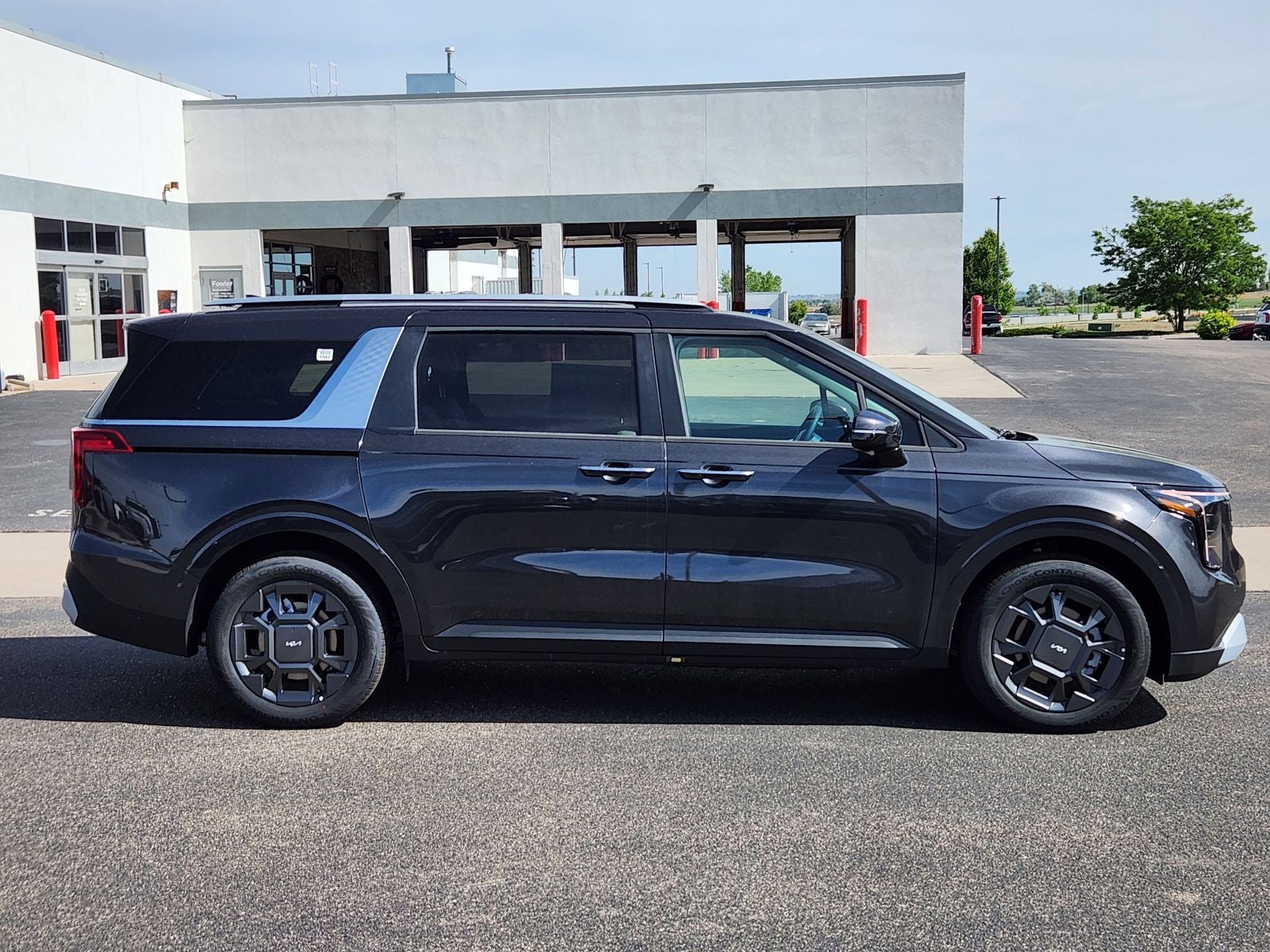 2026 Kia Carnival Hybrid EX