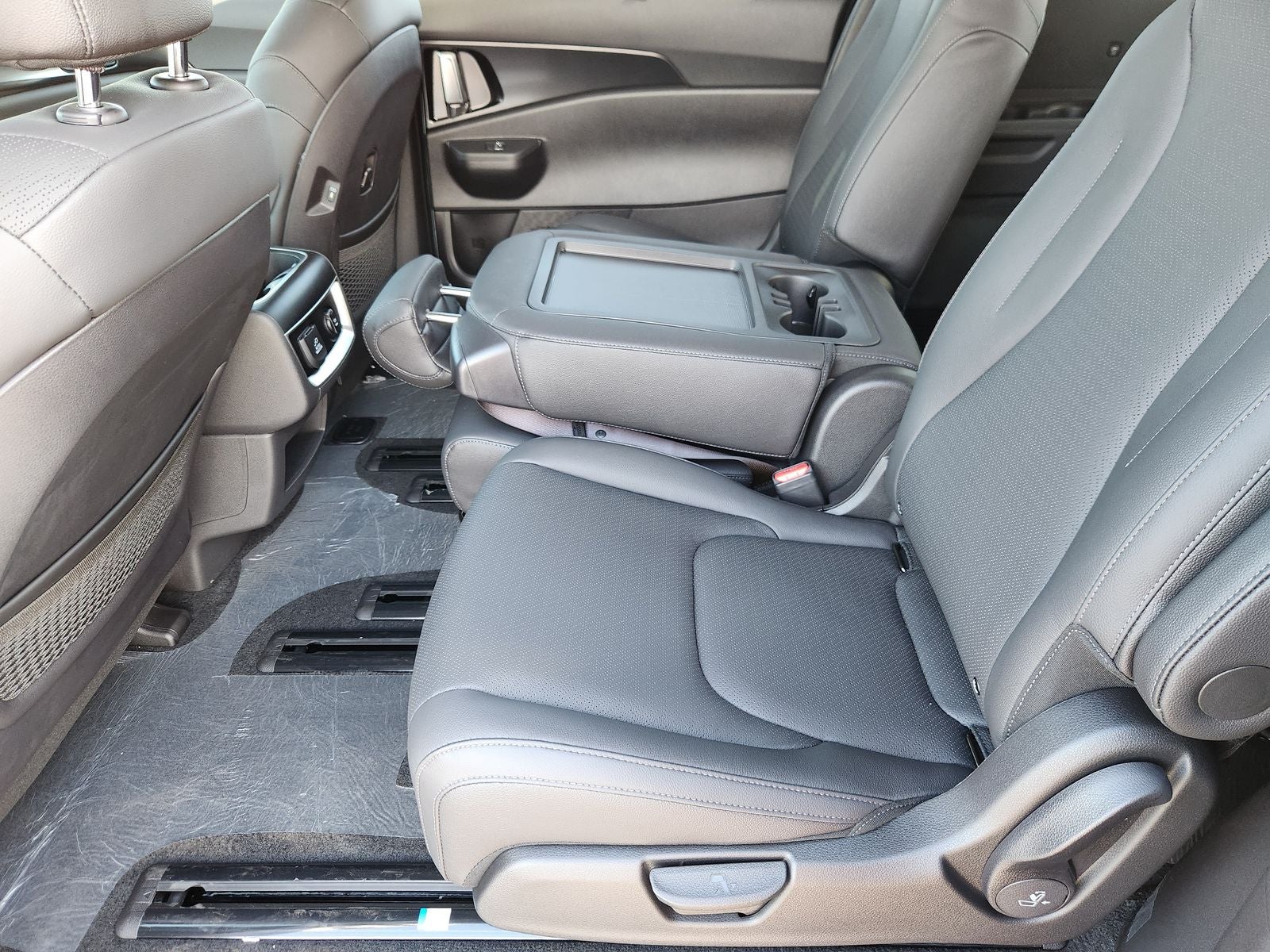 2027 Kia Carnival SX Prestige