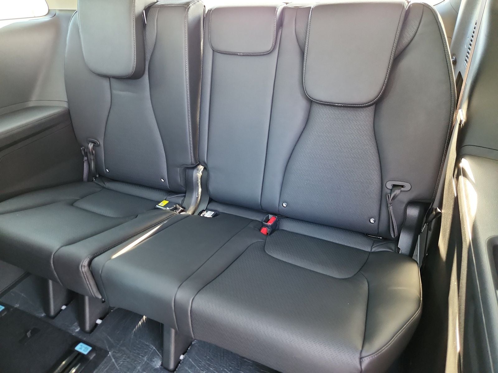2027 Kia Carnival SX Prestige