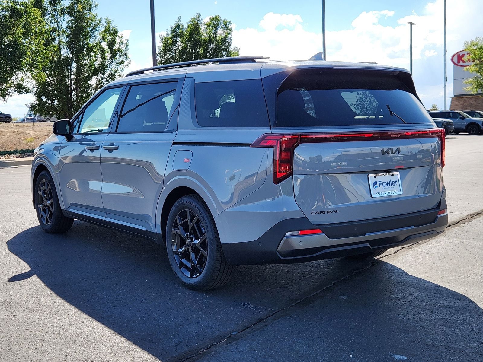 2027 Kia Carnival SX