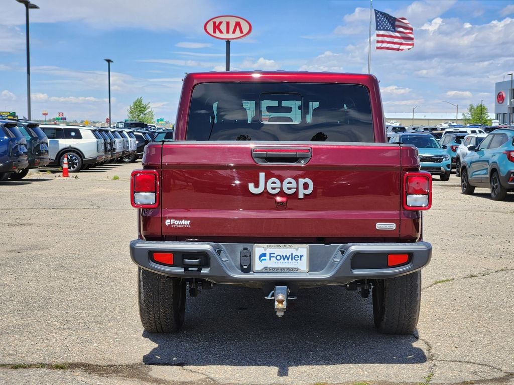 2022 Jeep Gladiator Overland