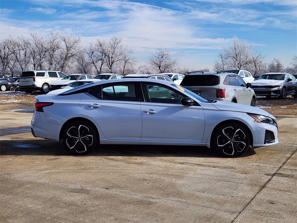 2023 Nissan Altima 2.5 SR