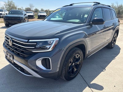 2024 Volkswagen Atlas 2.0T Peak Edition SE w/Technology