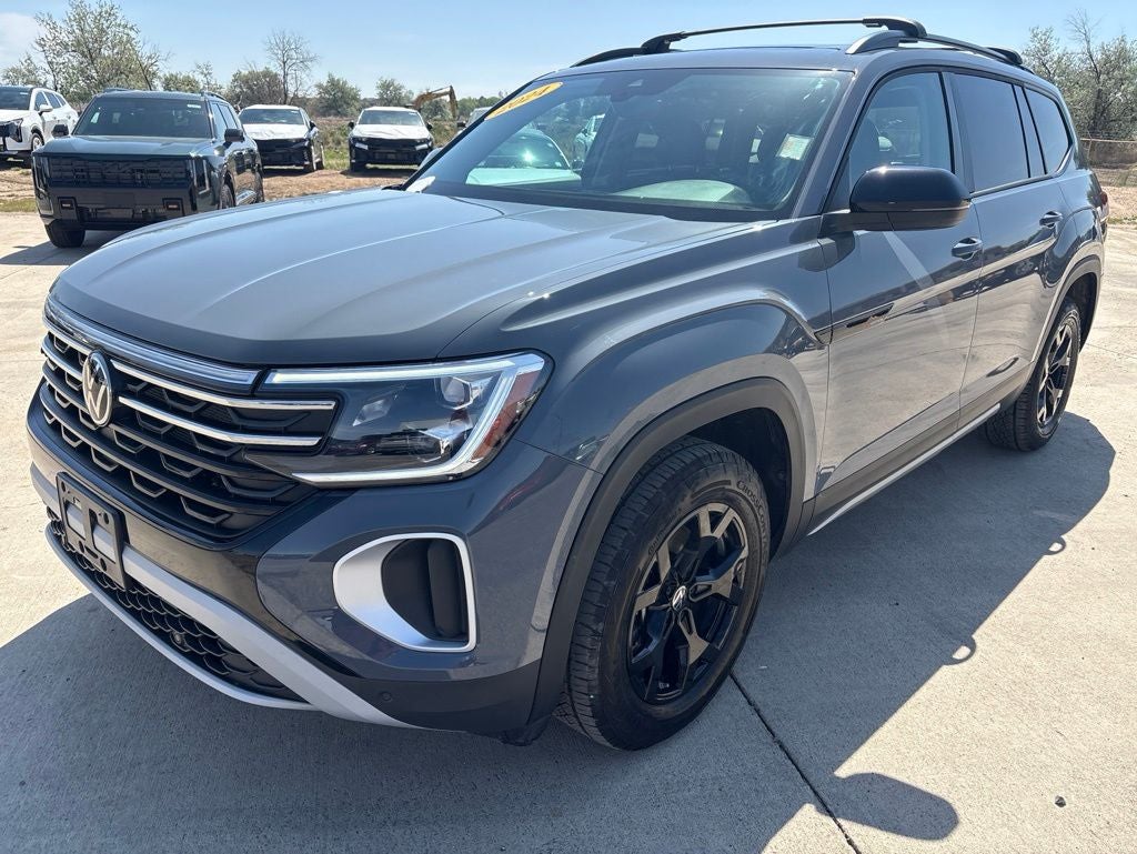 2024 Volkswagen Atlas 2.0T Peak Edition SE w/Technology