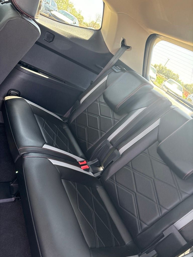 2024 Volkswagen Atlas 2.0T Peak Edition SE w/Technology