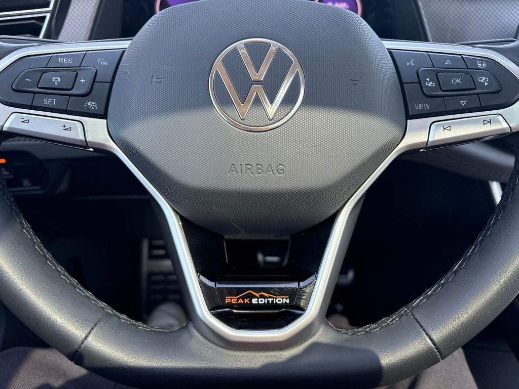 2024 Volkswagen Atlas 2.0T Peak Edition SE w/Technology