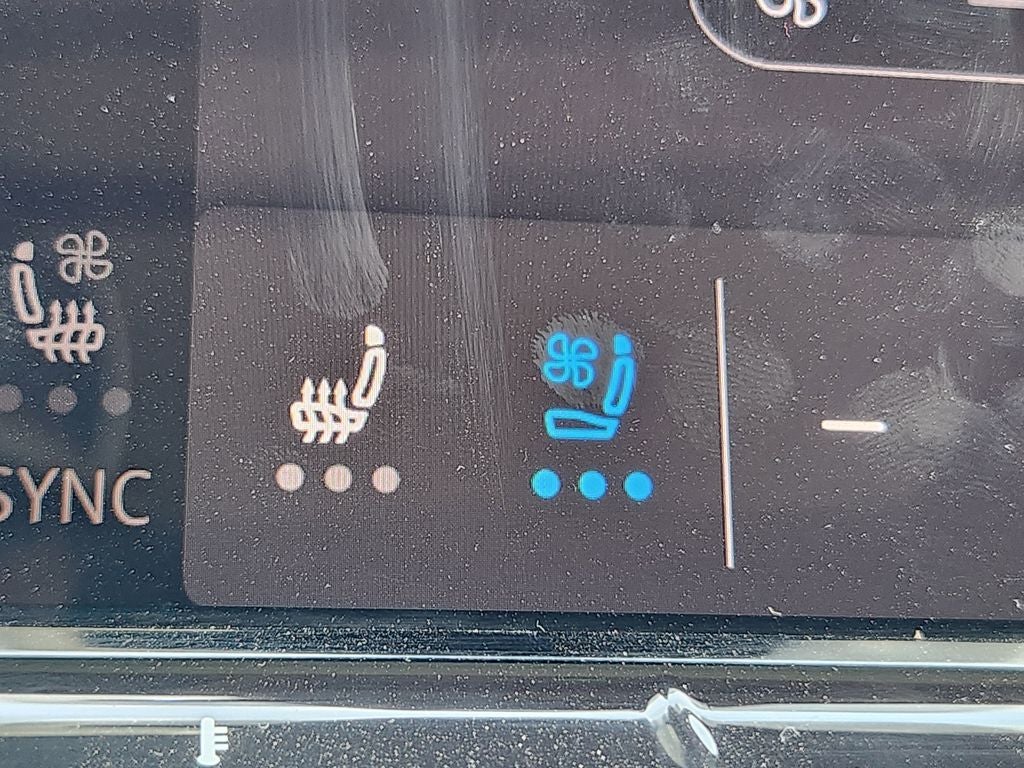 2024 Volkswagen Atlas 2.0T Peak Edition SE w/Technology