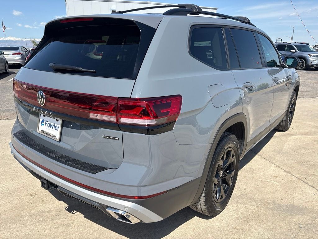 2024 Volkswagen Atlas 2.0T Peak Edition SE w/Technology