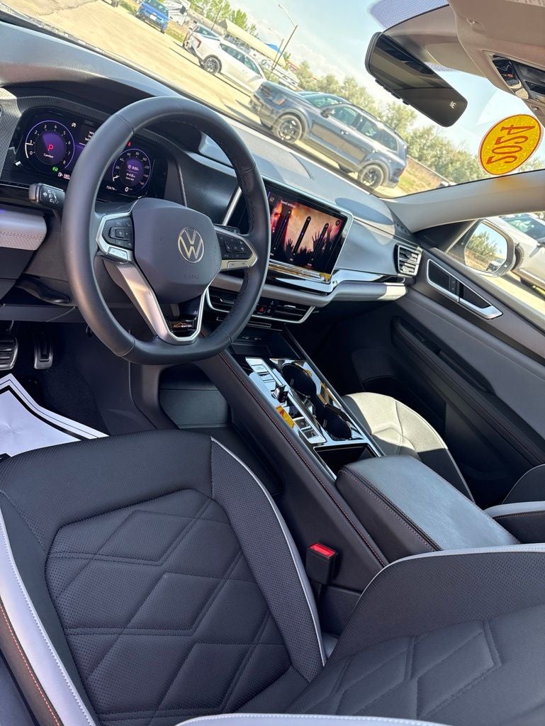 2024 Volkswagen Atlas 2.0T Peak Edition SE w/Technology