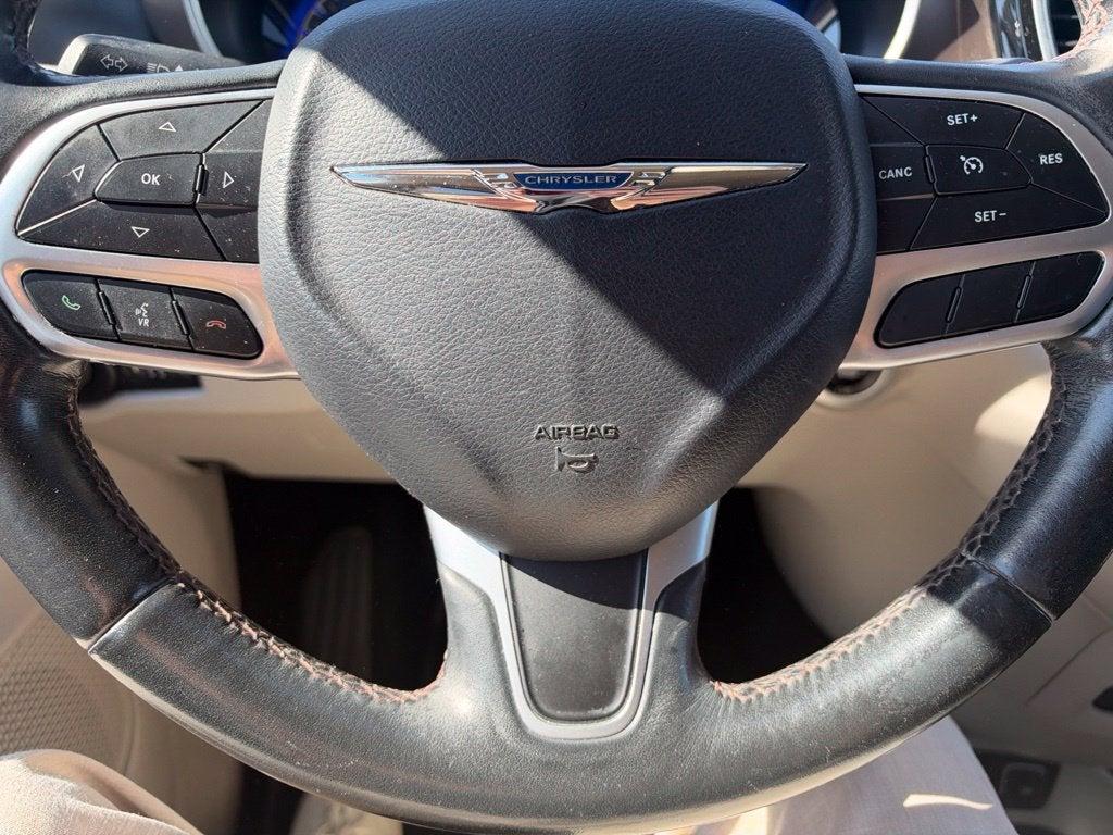 2017 Chrysler Pacifica Touring L Plus