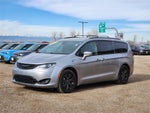 2019 Chrysler Pacifica Hybrid Touring L