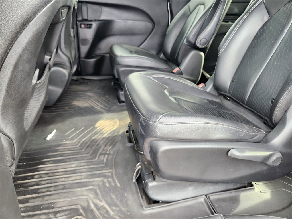 2019 Chrysler Pacifica Hybrid Touring L