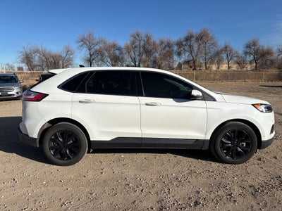 2021 Ford Edge Titanium