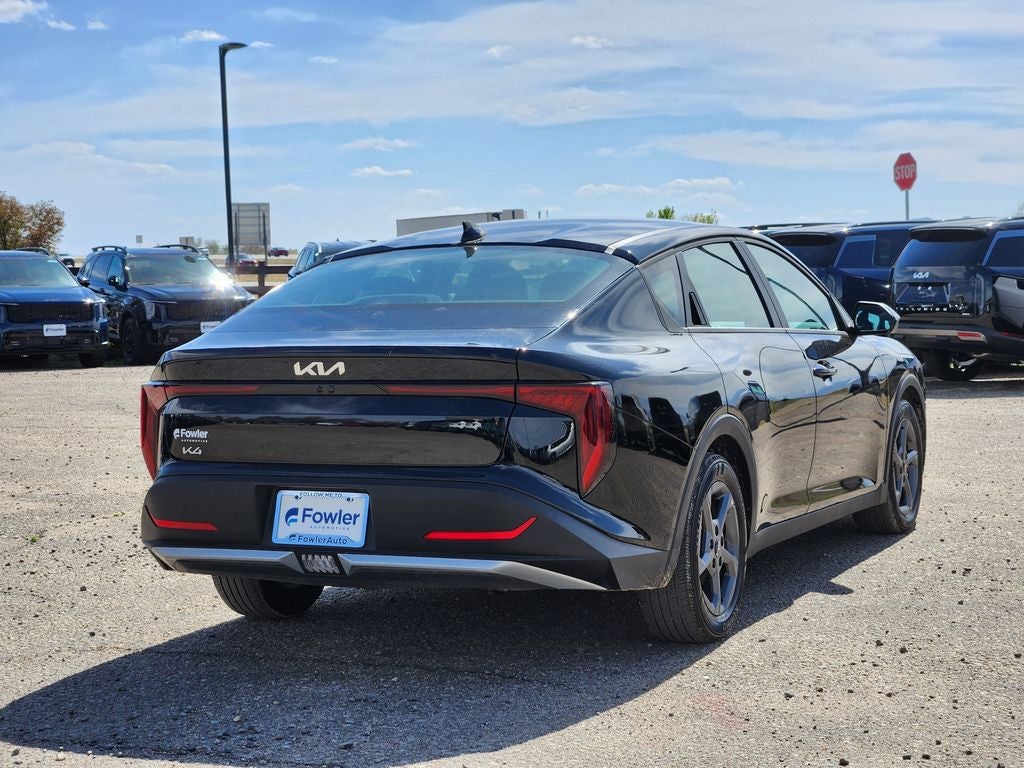 2025 Kia K4 LXS