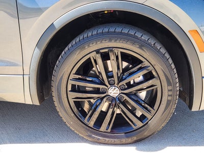 2022 Volkswagen Tiguan 2.0T SE R-Line Black