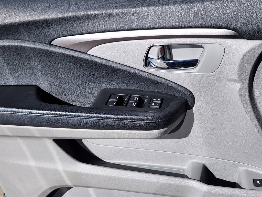 2017 Honda Pilot EX-L w/Navigation