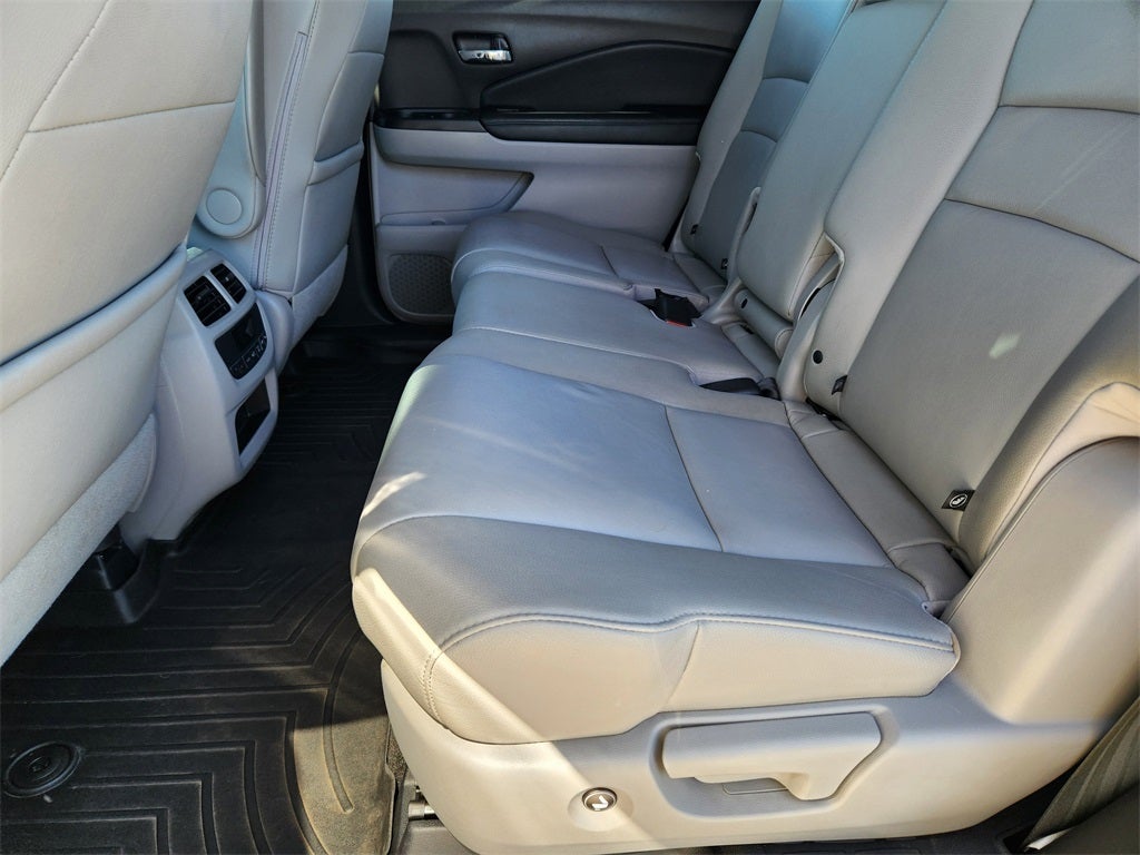 2017 Honda Pilot EX-L w/Navigation