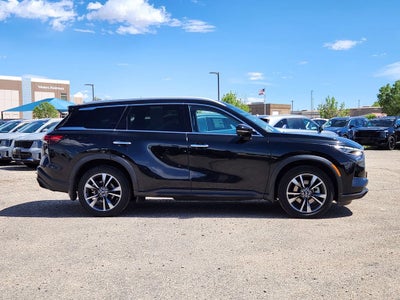 2023 INFINITI QX60 LUXE