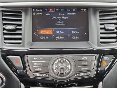 2017 Nissan Pathfinder SV