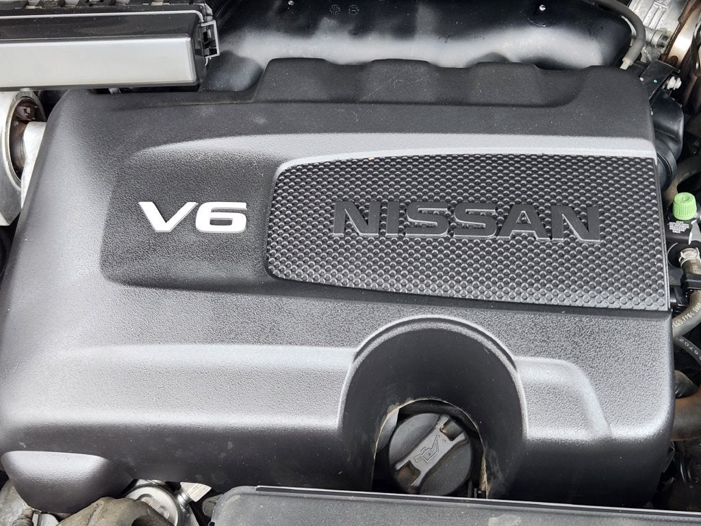 2017 Nissan Pathfinder SV
