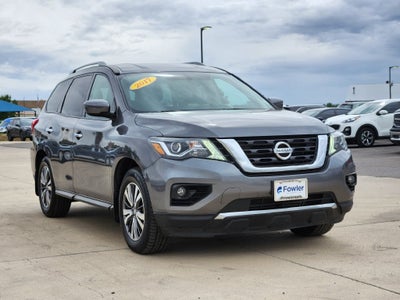 2017 Nissan Pathfinder SV