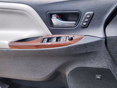 2017 Toyota Sienna Limited Premium 7 Passenger
