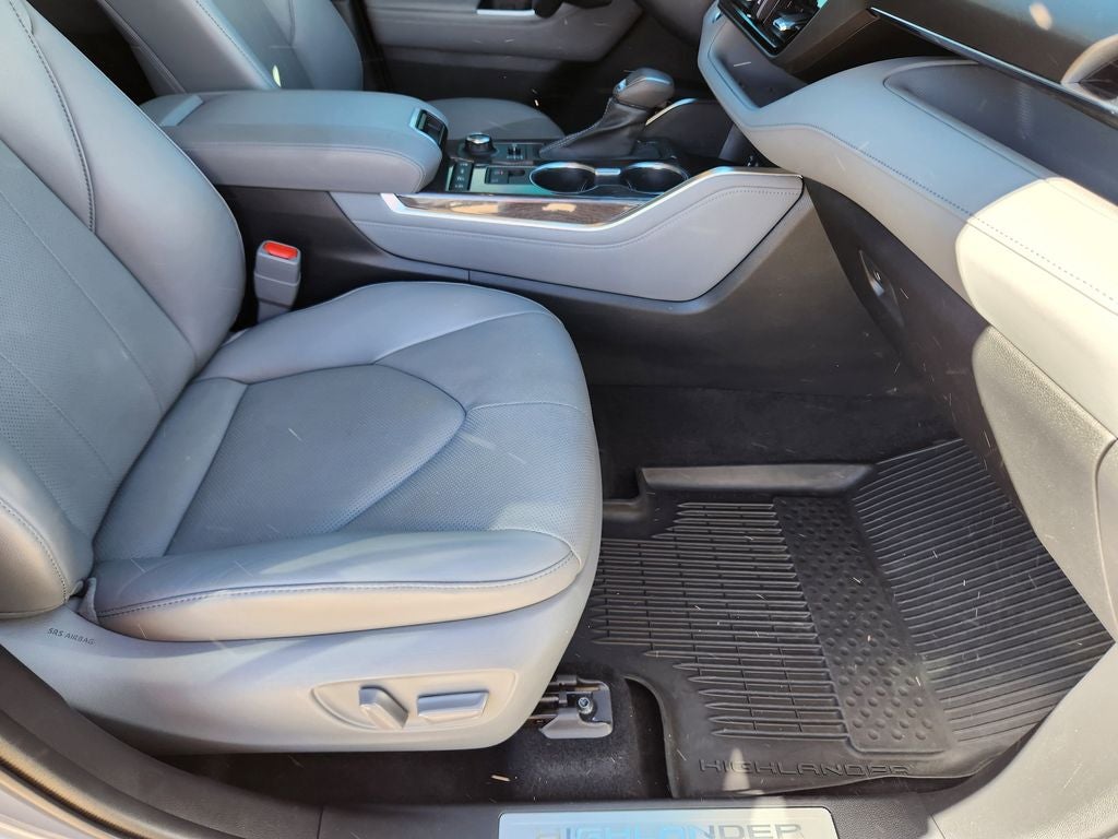 2022 Toyota Highlander Limited